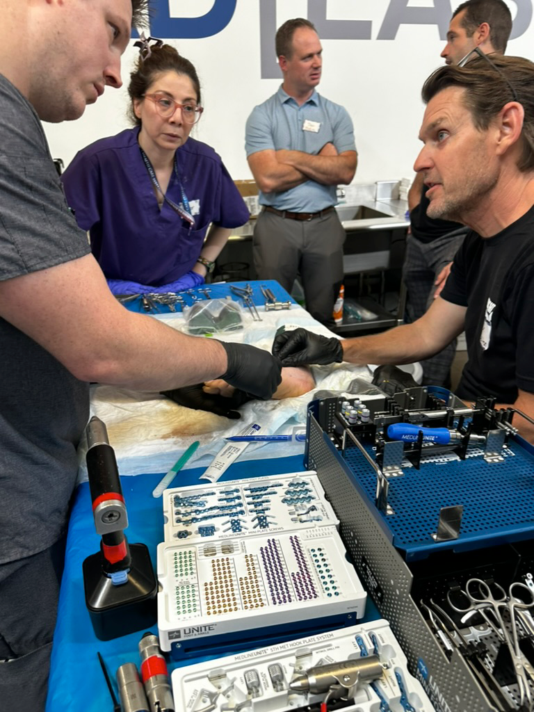 AE9ED38E-551D-4A8A-8D83-29EC964AA624_1_105_c