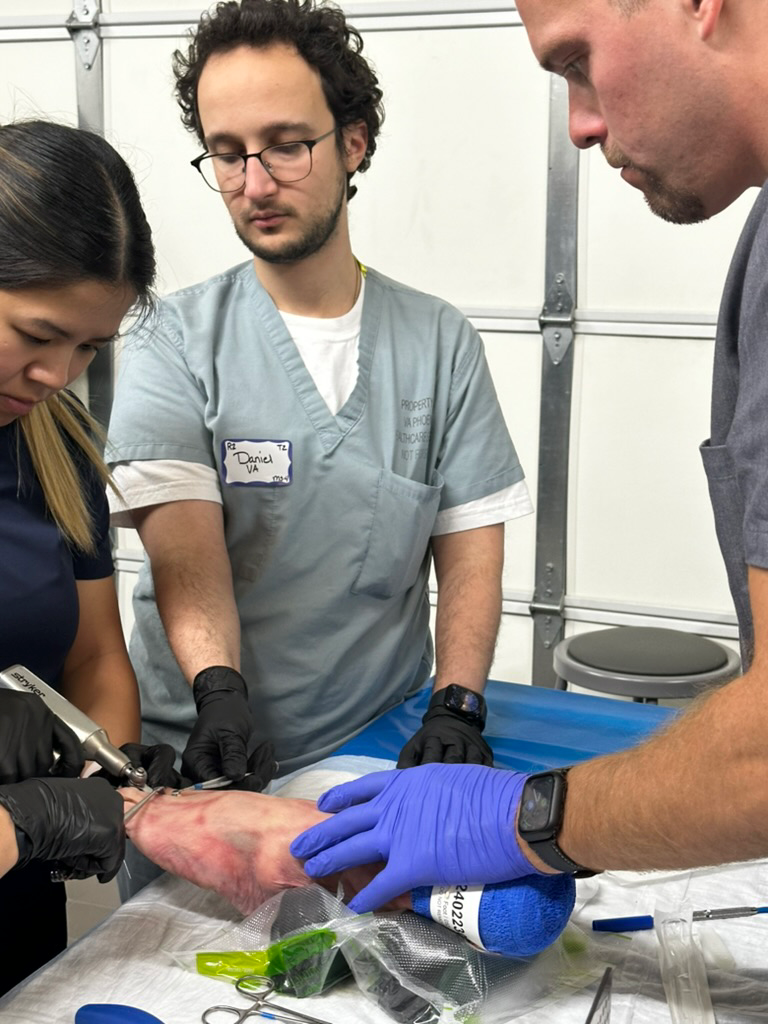 C15528EC-FCC2-486D-BE74-55EA64065CD5_1_105_c