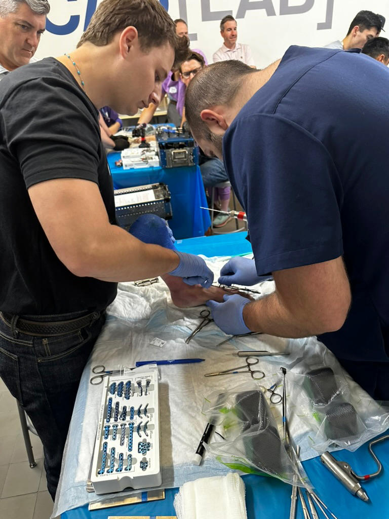 D2CD7E99-9CB9-450E-9D5C-890AA87B8BB0_1_105_c